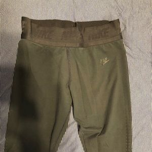 NIKE LEGGINGS $15: SIZE M